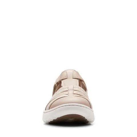 Clarks Teagan Step Sand Leather