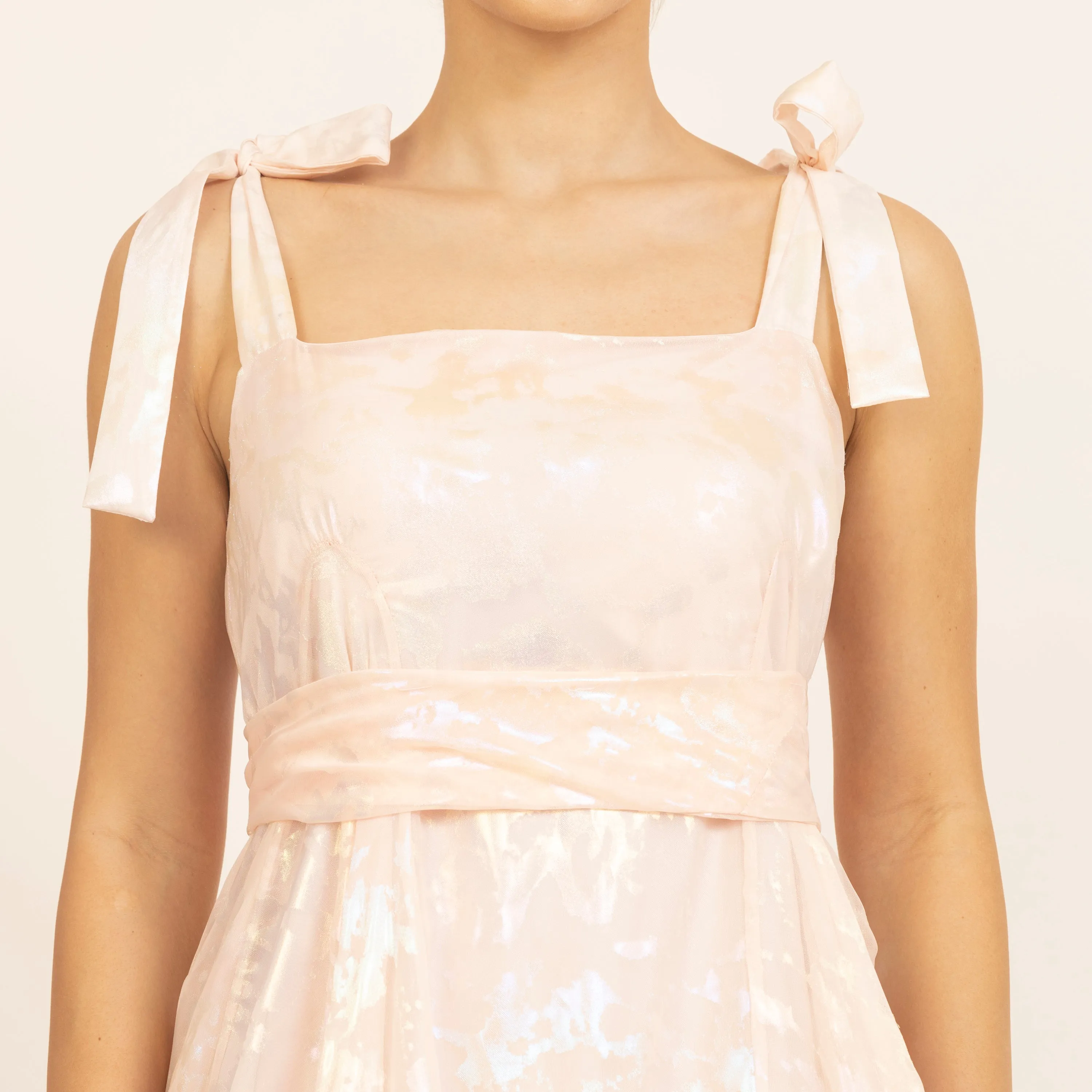 Light Pink Organza Holographic Without Sleeves Ruffle Dress