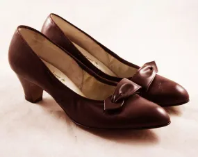 Size 7 Leather Shoes - Unworn High Quality Chocolate Brown Pumps by Enna Jettick - Sophisticated Secretary Chic 1960s Deadstock - 47659-1